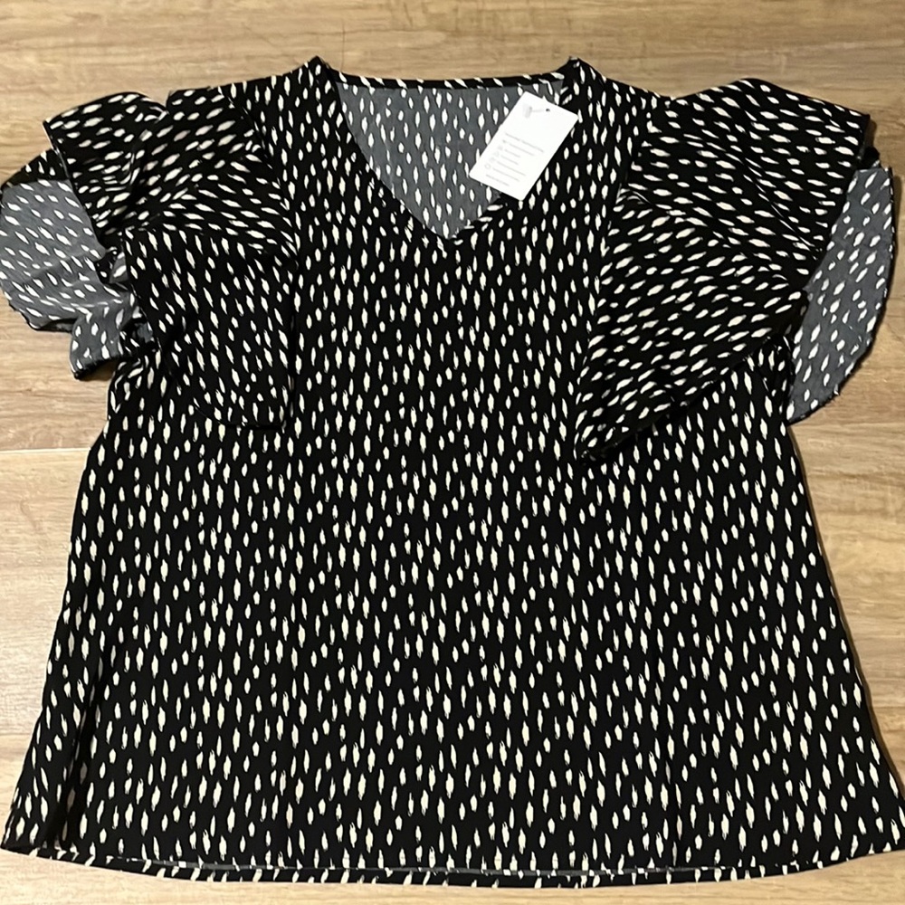 🟤🟤Women’s size Lg top